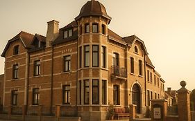 Coucou - Luxe Bed And Breakfast
